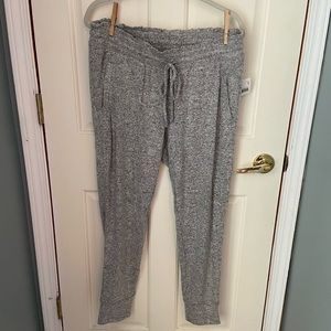 Motherhood maternity under belly brushed jogger maternity pants NWT
